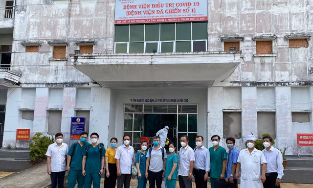 Bác sĩ Bệnh viện Chợ Rẫy về Cà Mau hỗ trợ chống dịch COVID-19