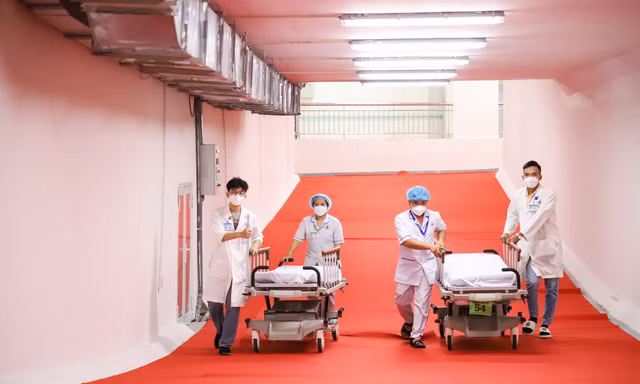 Đường hầm chuyển bệnh nhân xuyên lòng đất, kết nối cấp cứu với hàng không ở TPHCM