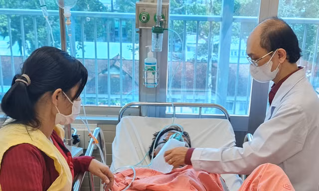 Thông tin mới về sức khỏe của nhóm công nhân bị ngạt khí tại TPHCM