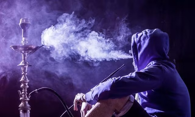 Thanh niên đột quỵ vì hút shisha, bác sĩ cảnh báo hiểm họa khôn lường