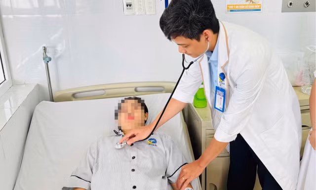 Bị chẩn đoán nhầm viêm dạ dày, bệnh nhân viêm cơ tim suýt tử vong