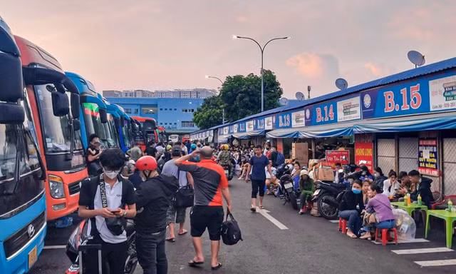 Nguy cơ thiếu tàu xe dịp Tết?
