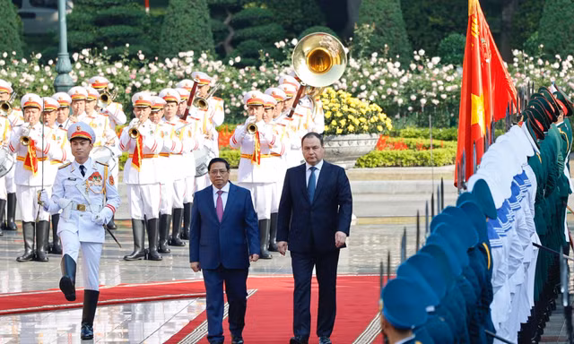 Việt Nam – Belarus ký hiệp định miễn thị thực cho người mang hộ chiếu phổ thông