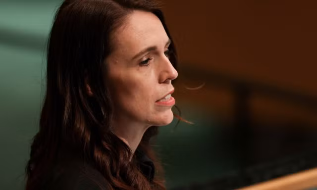 Bà Ardern rơi nước mắt trong bài phát biểu cuối cùng trước quốc hội