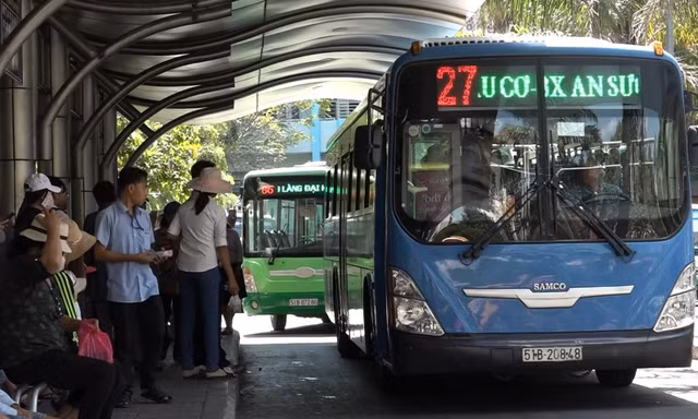 TPHCM sẽ cắt giảm hàng loạt tuyến xe buýt mùa dịch COVID-19.