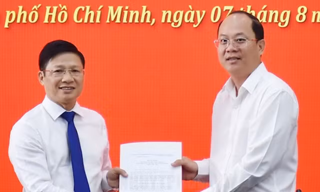 Công bố quyết định của Ban Thường vụ Thành uỷ TPHCM về công tác cán bộ