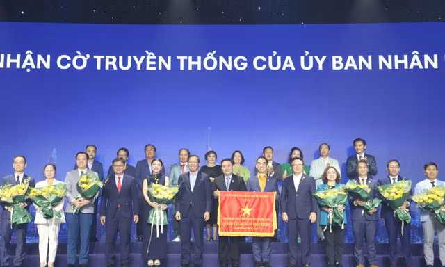 Chủ tịch Phan Văn Mãi: Mong hội Doanh nhân trẻ là thành phần quan trọng, lớn mạnh cùng sự phát triển của thành phố