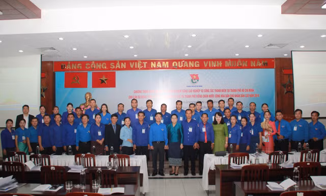 30 cán bộ Đoàn nước bạn Lào giao lưu, trao đổi nghiệp vụ thanh niên tại TPHCM
