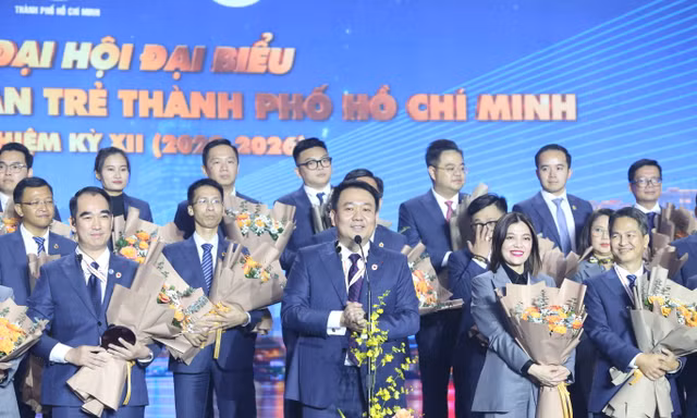 Anh Lê Trí Thông làm Chủ tịch Hội Doanh nhân trẻ TPHCM khóa XII