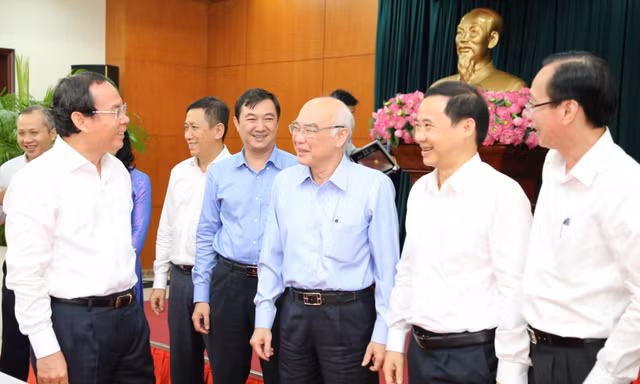 Cần sớm khắc phục tình trạng 'xin - cho', 'ôm lên trên'