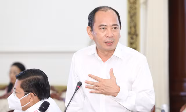TPHCM: Số ca mắc COVID-19 nặng phải thở máy tăng lên