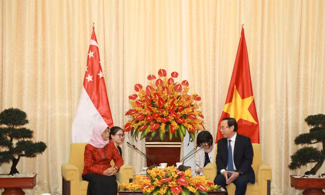 Tổng thống Halimah Yacob: Nhiều doanh nghiệp Singapore muốn đầu tư tại TPHCM