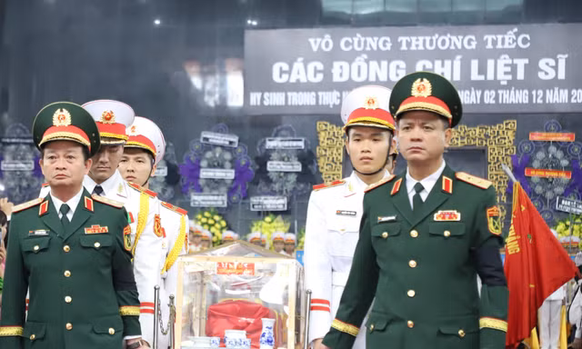 Xúc động lễ truy điệu 12 liệt sĩ anh dũng hy sinh trong diễn tập phòng thủ