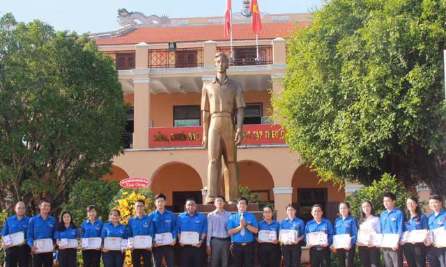 Tuyên dương 78 tập thể, cá nhân học tập và làm theo lời Bác 