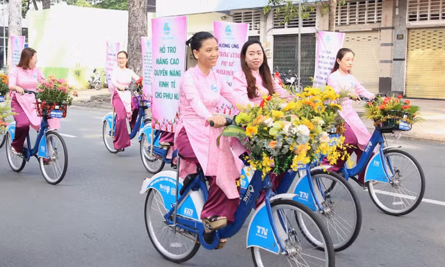 TPHCM phát động chuỗi hoạt động đồng hành phụ nữ