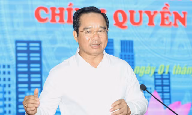 Chủ tịch TPHCM: Phi địa giới là mệnh lệnh, để người dân và doanh nghiệp có thể nộp hồ sơ ở bất cứ đâu