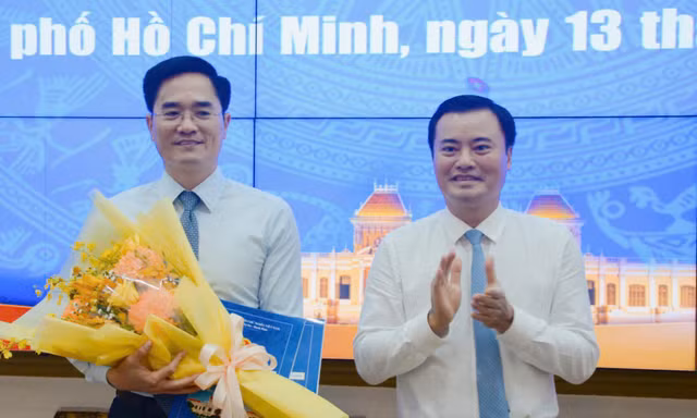 Điều động, bổ nhiệm cán bộ chủ chốt ở TPHCM và 2 tỉnh