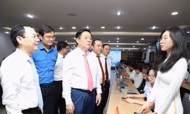 Phát động cuộc thi trực tuyến ‘Tự hào Việt Nam’