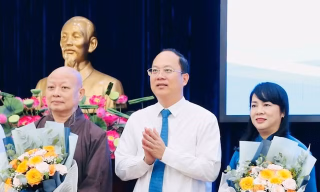 Bà Trần Kim Yến giữ chức Chủ tịch Ủy ban MTTQ Việt Nam TPHCM