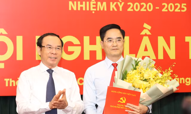 Ban Bí thư chỉ định nhân sự tại TPHCM 
