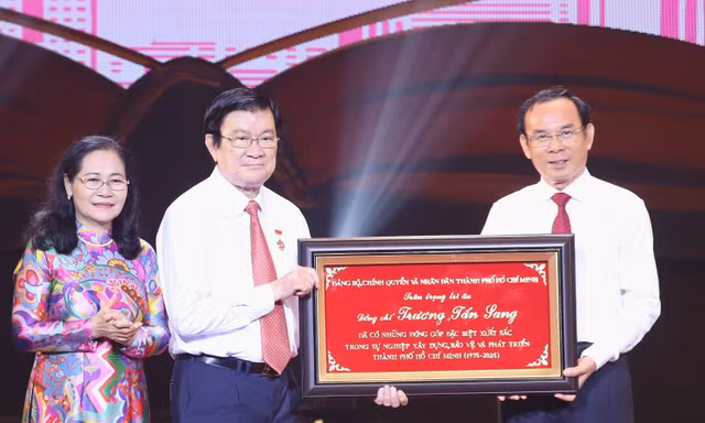 TPHCM tôn vinh cố Tổng Bí thư Nguyễn Văn Linh, cố Thủ tướng Võ Văn Kiệt, Phan Văn Khải