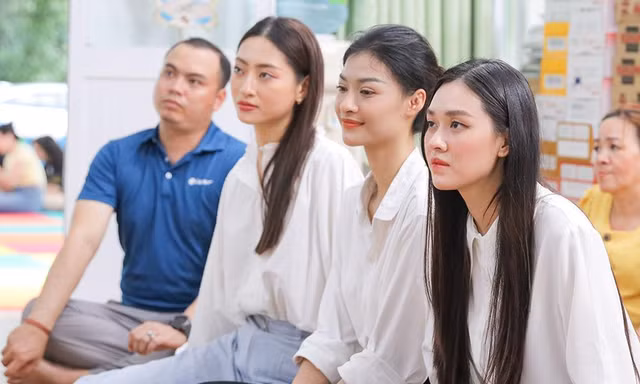 Lương Thùy Linh, Kiều Loan, Tường San xúc động khi nghe câu chuyện của bệnh nhân xương thủy tinh