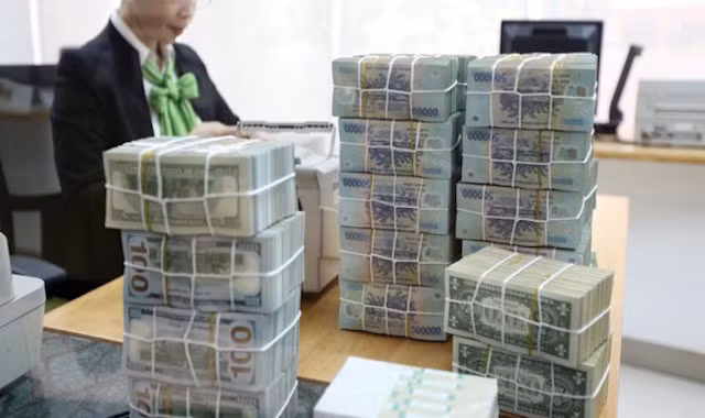 Ngân hàng Nhà nước tạm dừng bơm /hút tiền trên thị trường mở 