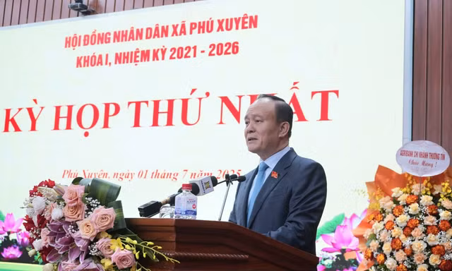 Kỳ họp HĐND đặc biệt của 126 xã phường ở Hà Nội