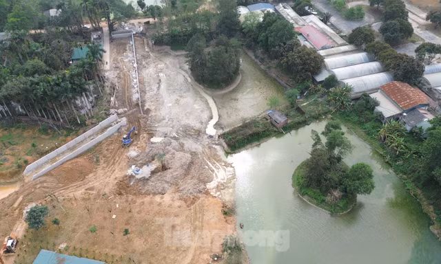Vụ chiếm đất, đe dọa cán bộ tại Hà Nội: Huyện Thạch Thất báo cáo gì ? 