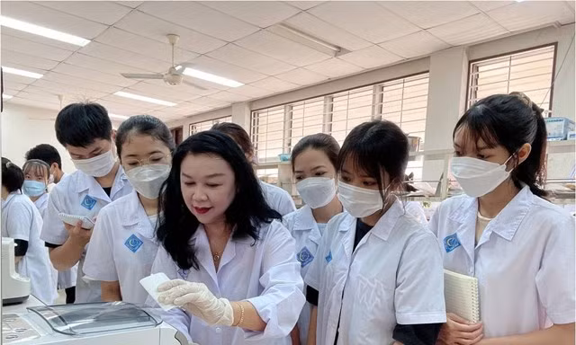 Phát huy vai trò của phụ nữ trong kỷ nguyên vươn mình của dân tộc