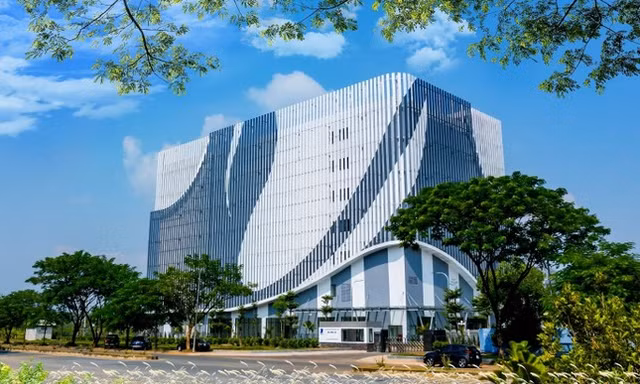 Khu Công nghệ cao Hòa Lạc.