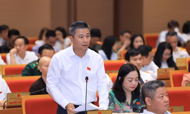 Hà Nội: Lại lùi tiến độ giải phóng mặt bằng 'tuyến đường đắt nhất hành tinh'