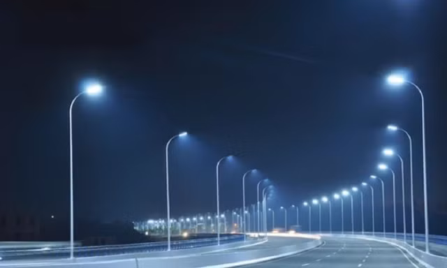 100% đường phố Hà Nội sẽ sử dụng đèn LED chiếu sáng vào năm 2025
