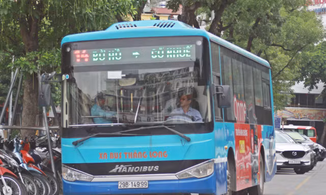 Hà Nội: Đề xuất hạn chế ô tô vào phố cổ