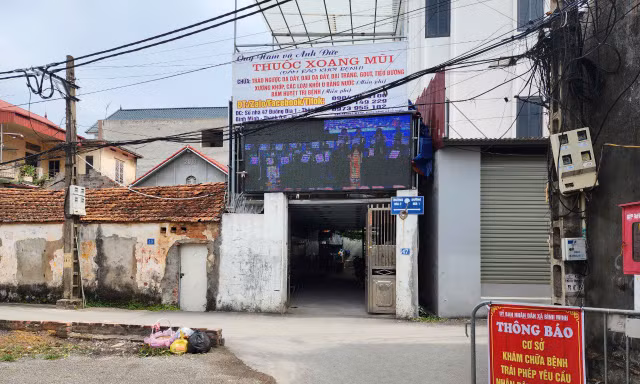 Dựng chốt ngăn bệnh nhân đến cơ sở của ‘thần y’ chữa bách bệnh bằng nước ion kiềm tại Hà Nội