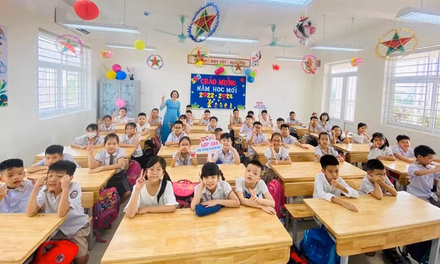 UBND TP. Hà Nội đề xuất mức thu học phí đối với các cơ sở giáo dục mầm non, giáo dục phổ thông công lập trên địa bàn thành phố, từ năm học 2023-2024.