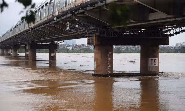 Hà Nội: Phát Lệnh báo động lũ trên sông Đà đoạn qua Ba Vì và Sơn Tây