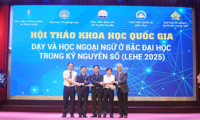 Hội thảo khoa học cấp quốc gia: Dạy và học ngoại ngữ ở bậc đại học trong kỷ nguyên số