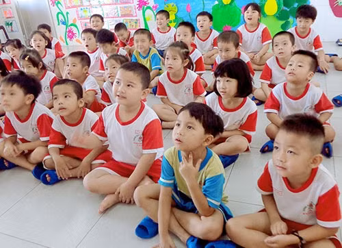 Báo cáo hộ tịch đầu tiên hé lộ nhiều bất ngờ về sinh, tử và kết hôn tại Việt Nam
