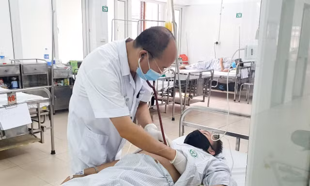 Hai ca tử vong do sốt xuất huyết, chuyên gia khuyến cáo đề phòng nhầm với COVID-19