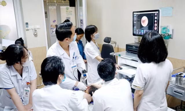 Bệnh nhi bị rò dịch não tuỷ hiếm gặp, đi khám nhiều nơi chẩn đoán viêm tai ngoài