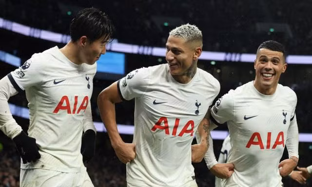 Hàng công Tottenham chơi ấn tượng trong chiến thắng 3-1 trước Bournemouth.