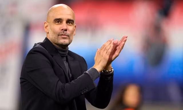 HLV Pep cùng các học trò hướng đến chiến thắng tiếp theo ở Champions League