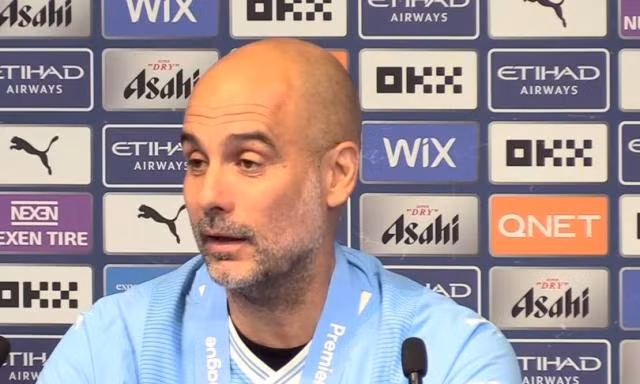 Pep Guardiola rơi nước mắt khi nhắc đến Jurgen Klopp.