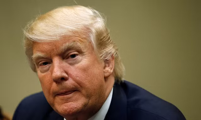 Radio Thế giới 24h: Ông Trump bỏ ý định thăm tổng hành dinh FBI