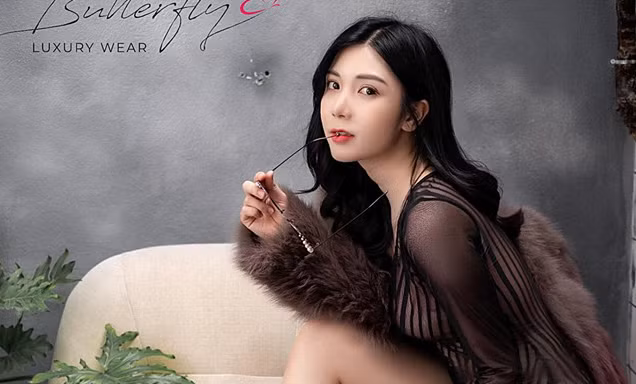 Giữa ồn ào Quang Lê hẹn hò vợ cũ của Hồ Quang Hiếu, Thanh Bi tung ảnh cực 'nóng'