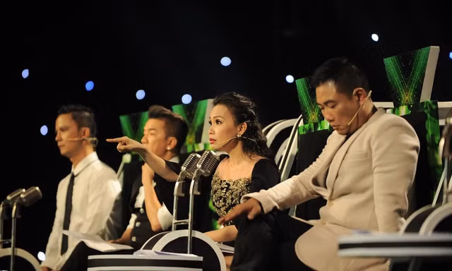 Minh Vy tiết lộ từng cãi nhau 4 ngày liên tiếp với Cẩm Ly