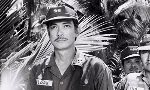 Tên tuổi Chánh Tín nổi đình đám gắn liền với bộ phim nổi tiếng "Ván bài lật ngửa".