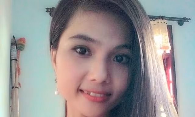 Cư dân mạng trầm trồ trước nhan sắc em gái tân HHHV Việt Nam 2017