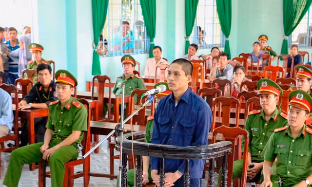 Bị cáo Châu Thanh Long tại tòa.
